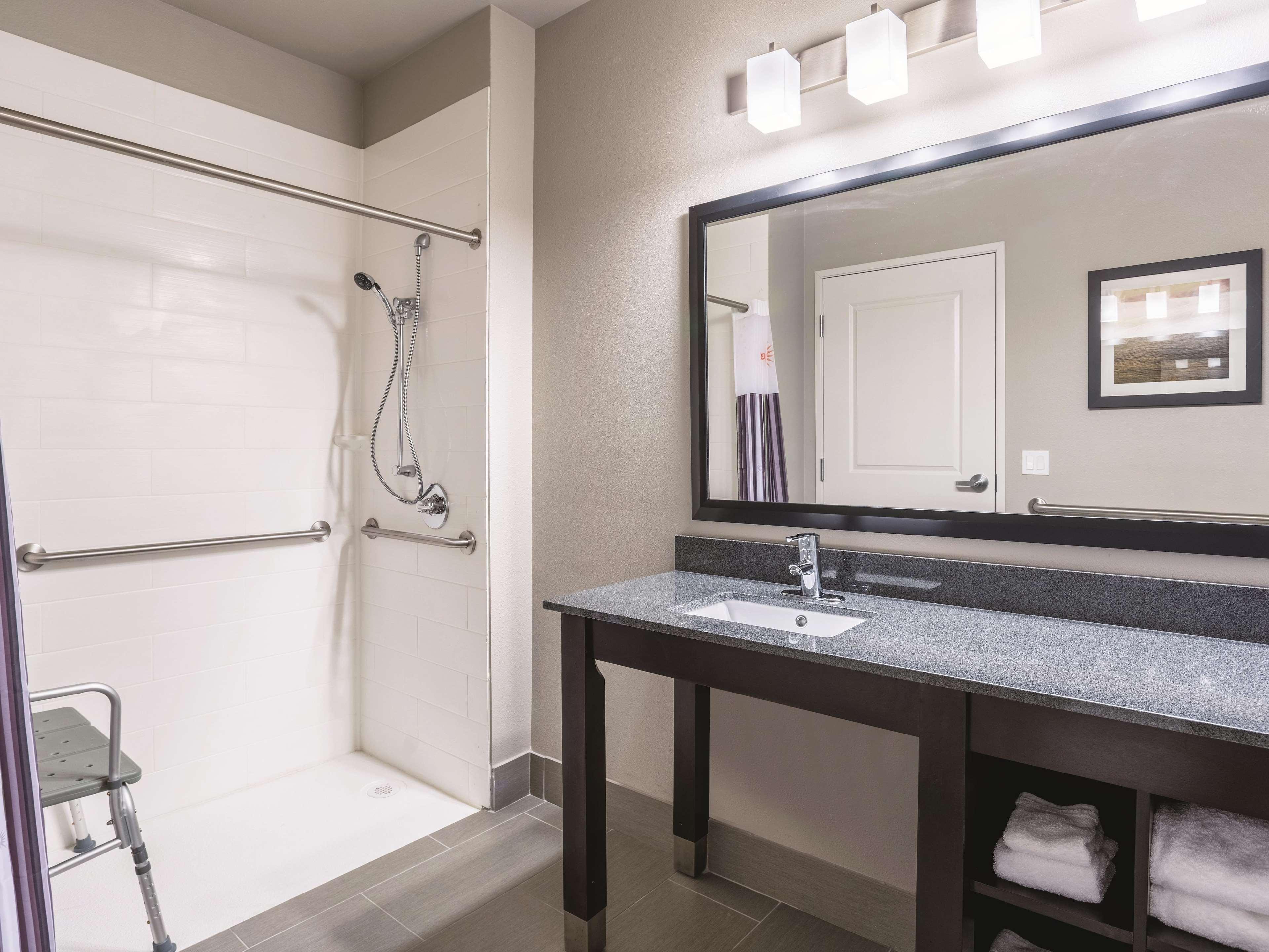 La Quinta Inn & Suites By Wyndham Walla Walla Bagian luar foto